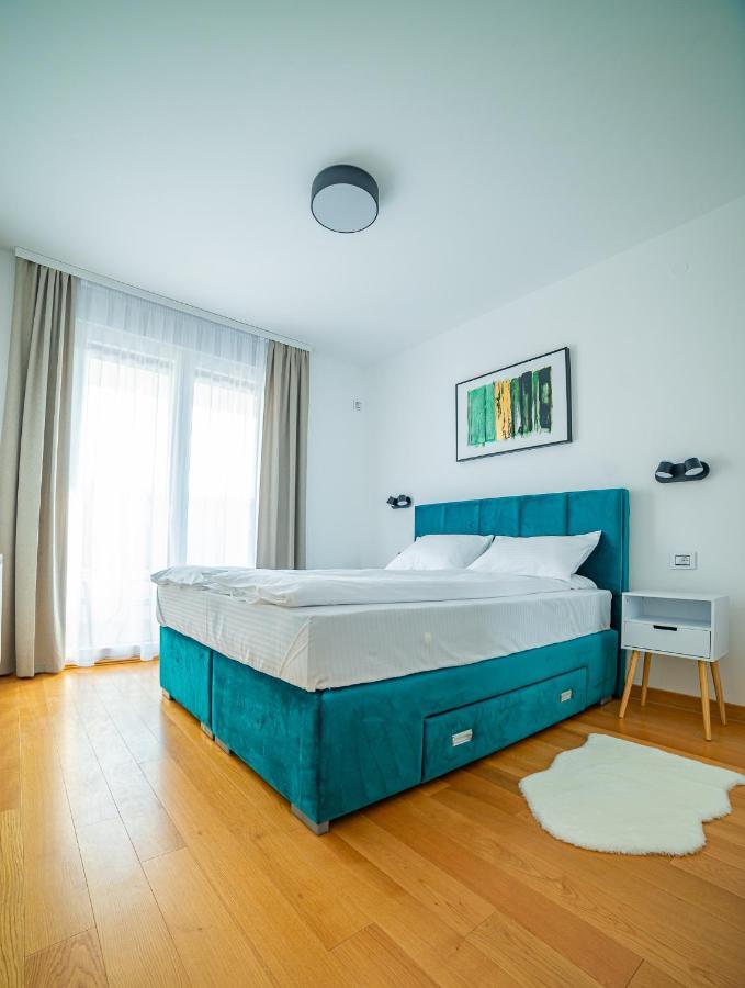 Zoe Apartment Novi Sad Bagian luar foto