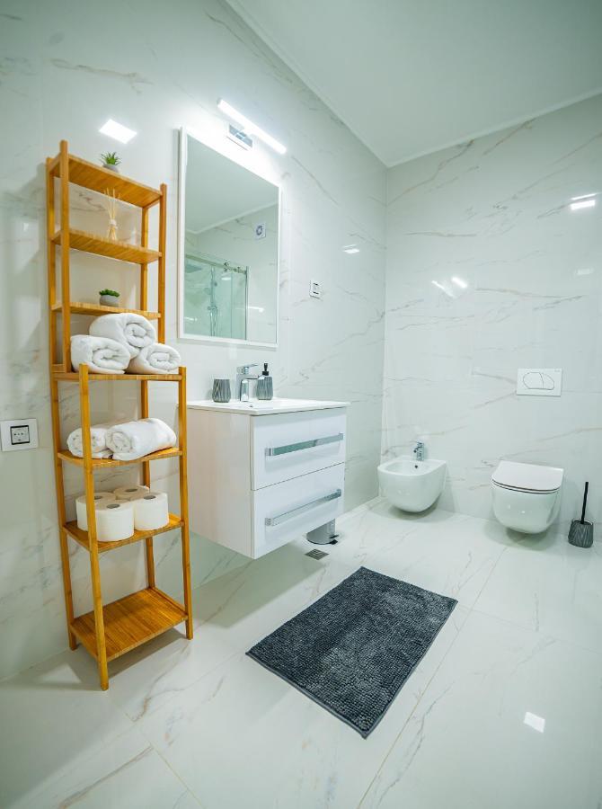 Zoe Apartment Novi Sad Bagian luar foto