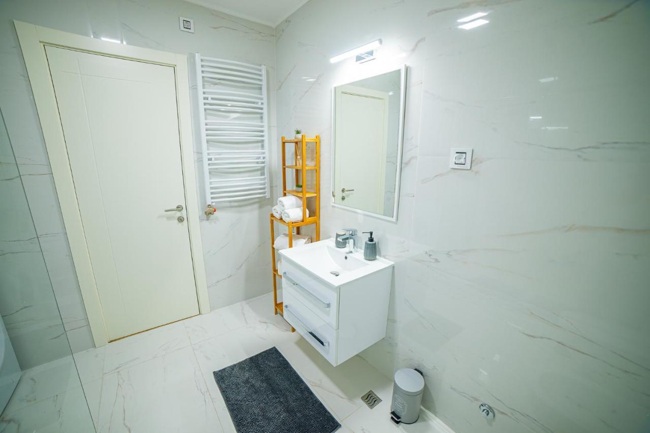Zoe Apartment Novi Sad Bagian luar foto